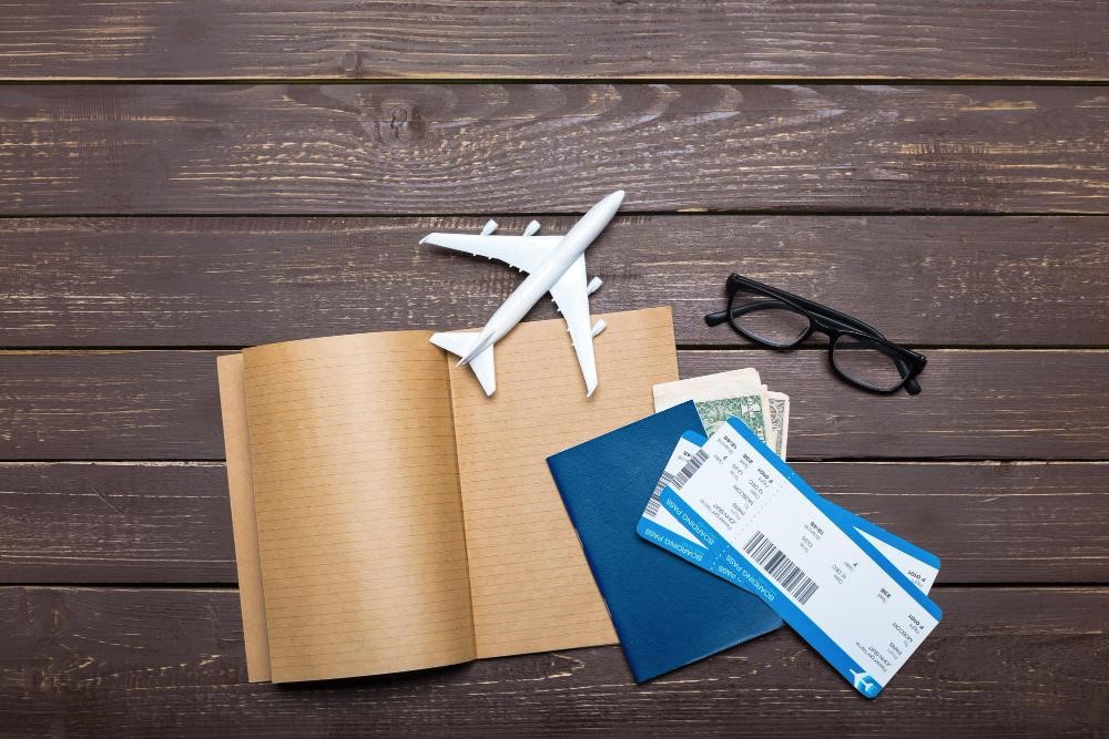 WHAT ARE THE BENEFITS OF BOOKING FLIGHT TICKETS