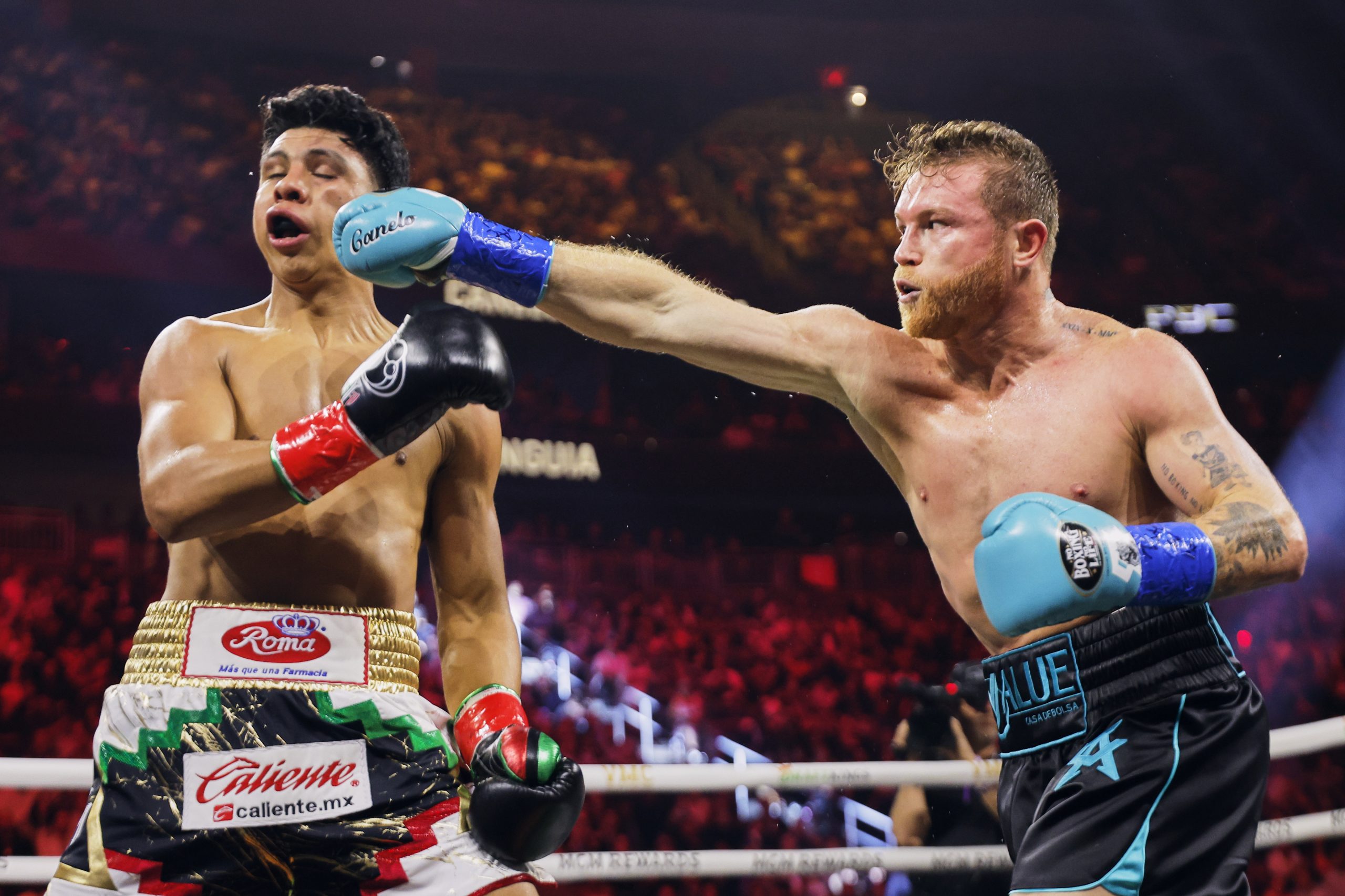 Canelo defeated Munguia via unanimous decision on Saturday night