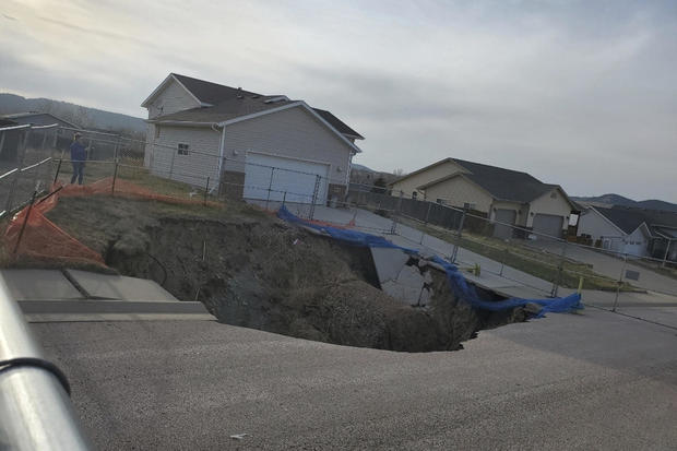 Neighborhood Sinkholes 