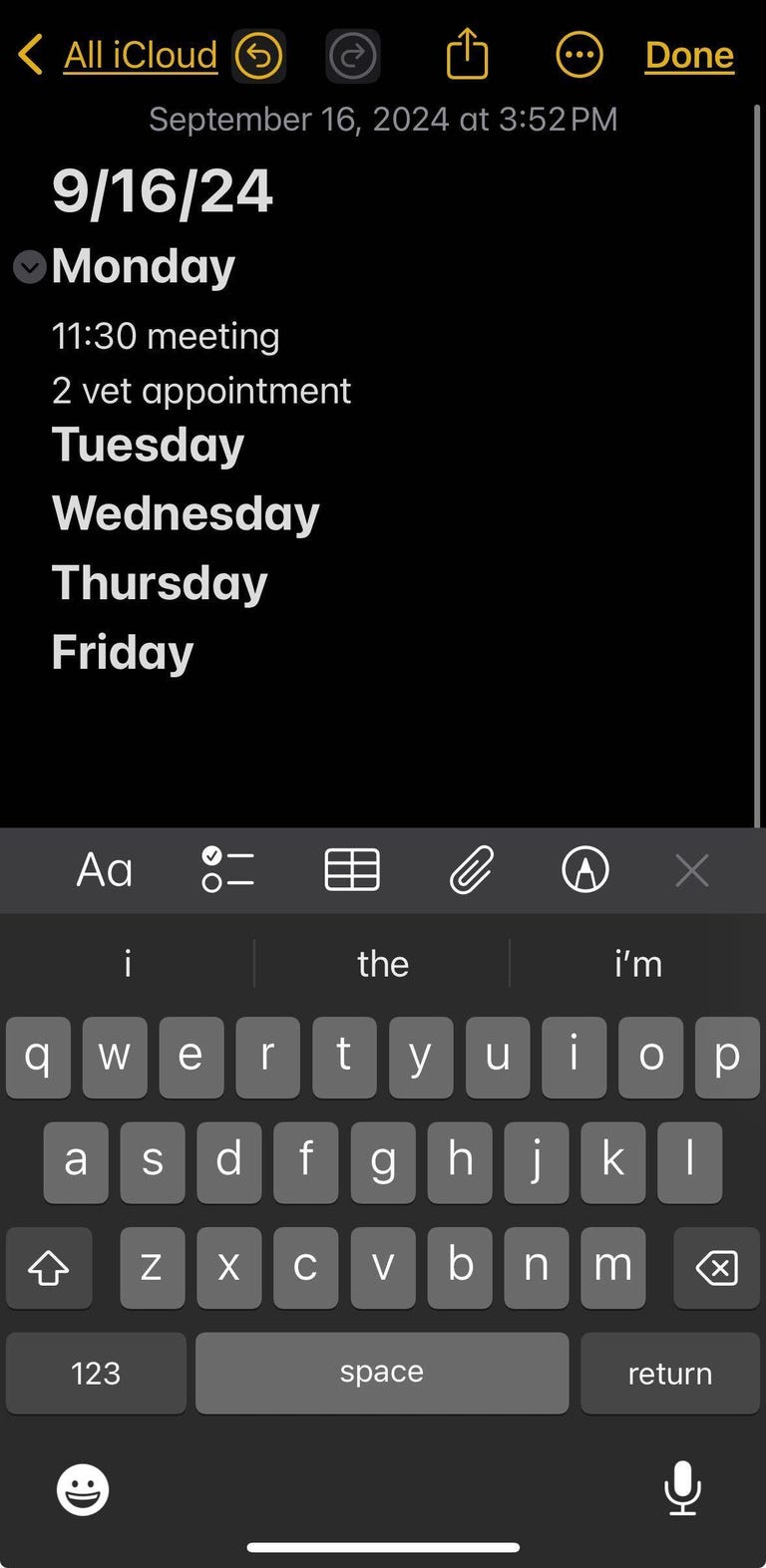 Collapsed sections in the Notes app on iOS 18